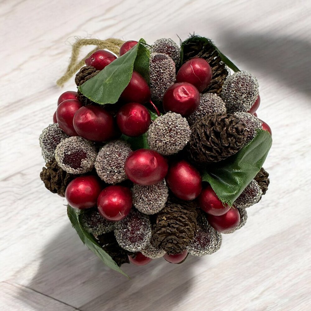 Large Christmas Hanging Ornament Berries Fruits Pinecones Kissing Ball *read*